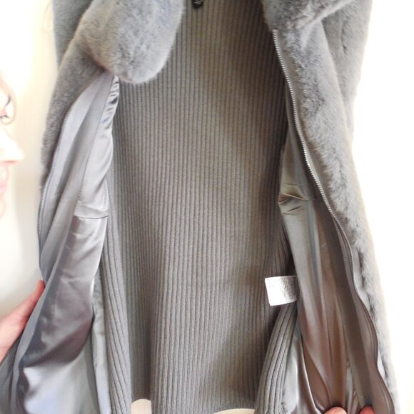 WHBM Winter Vest - Picture 4 of 9